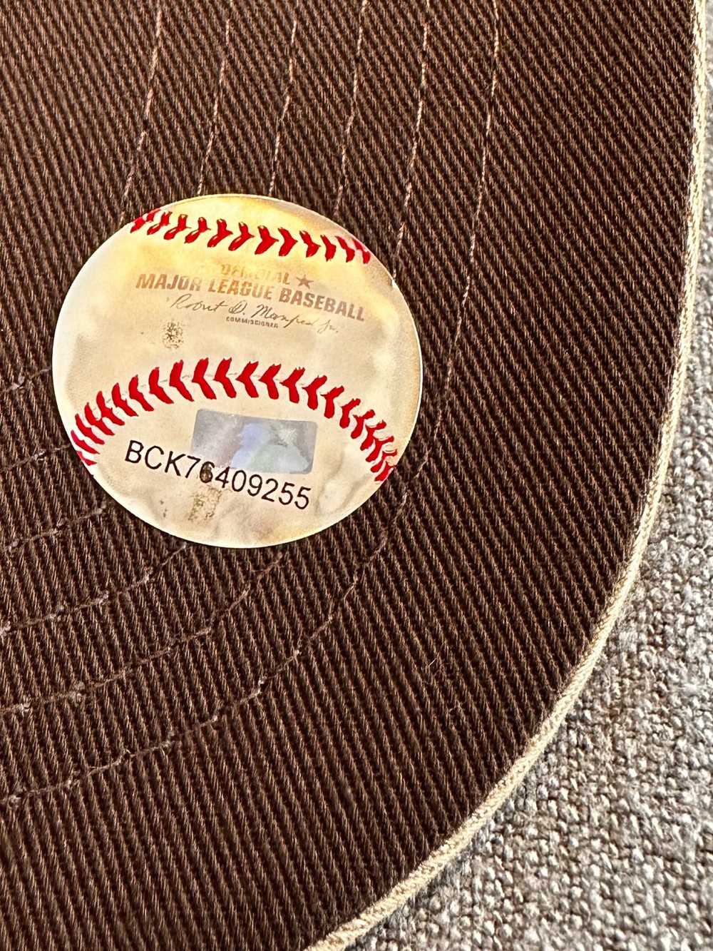 NY Yankees SnapBack hat by ‘47 Mocha/Tan - Picture 4 of 6